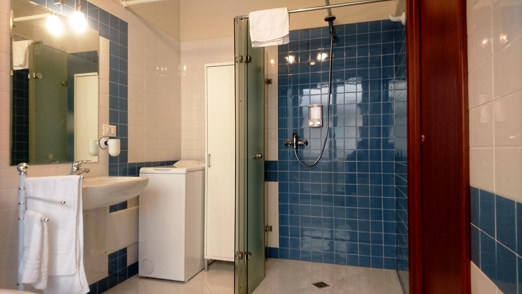 Nerissa Holiday Apartment Milazzo Bagian luar foto