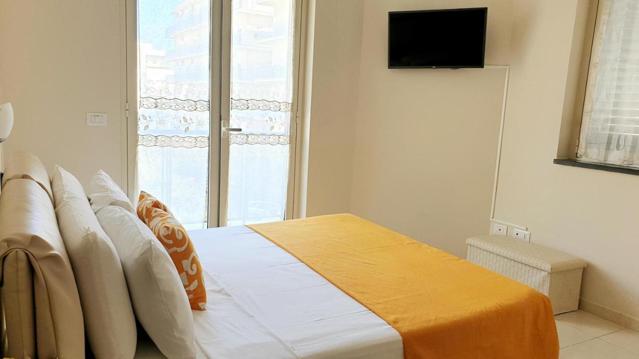 Nerissa Holiday Apartment Milazzo Bagian luar foto